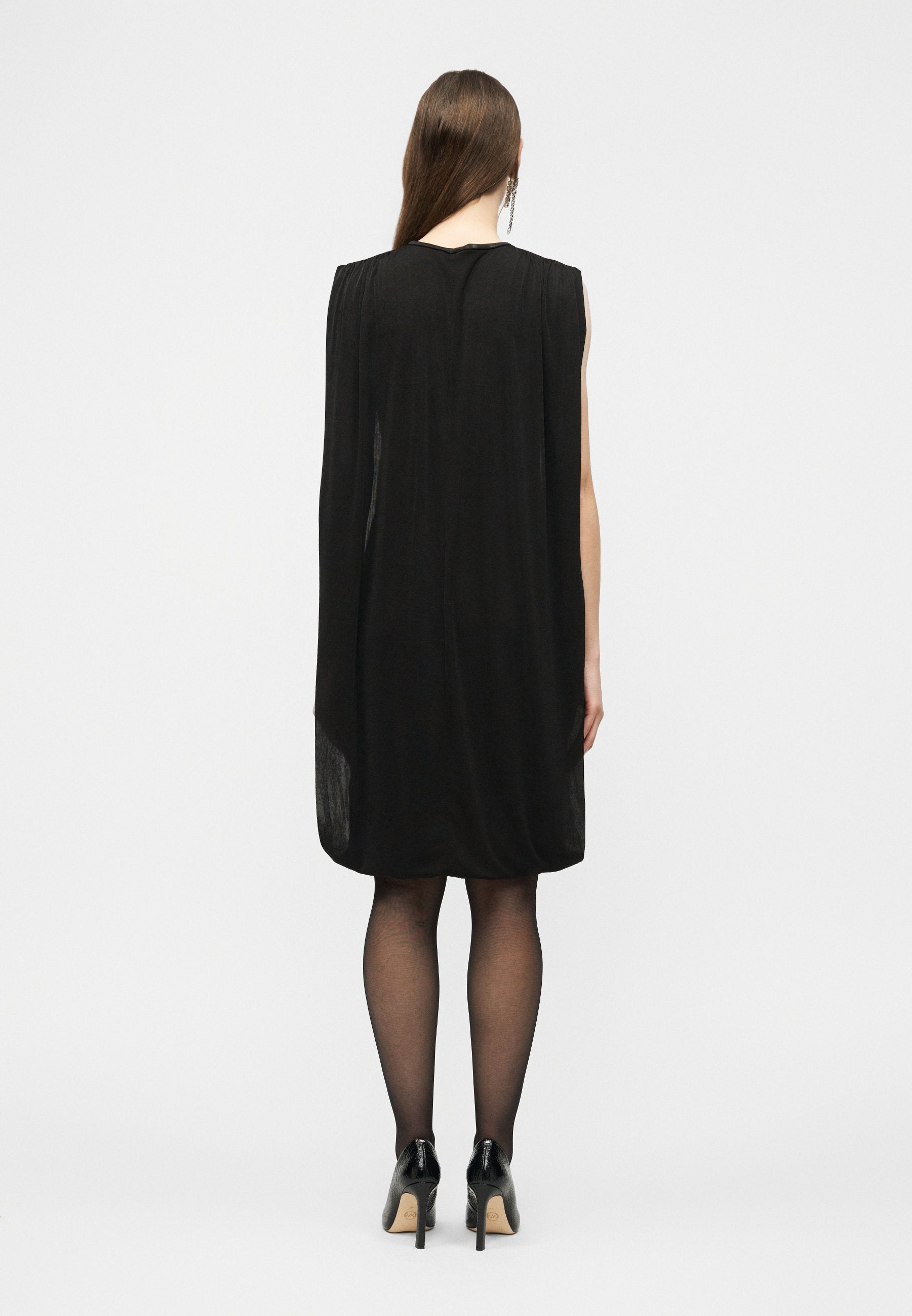 Norma Kamali SLEEVELESS MOCK NECK COCOON