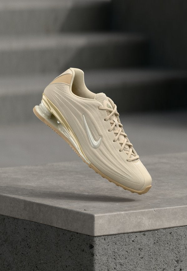 Nike Sportswear SHOX Z - Trainers - oatmeal/phantom/linen