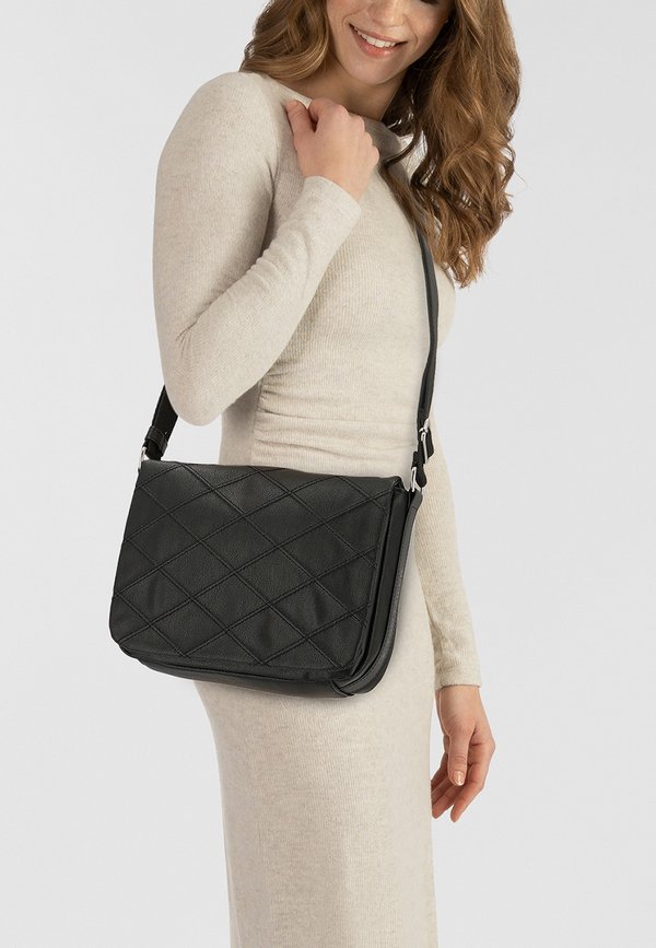 TOM TAILOR SKYLAR UMHÄNGE 25.5 CM - Cross body bag - black