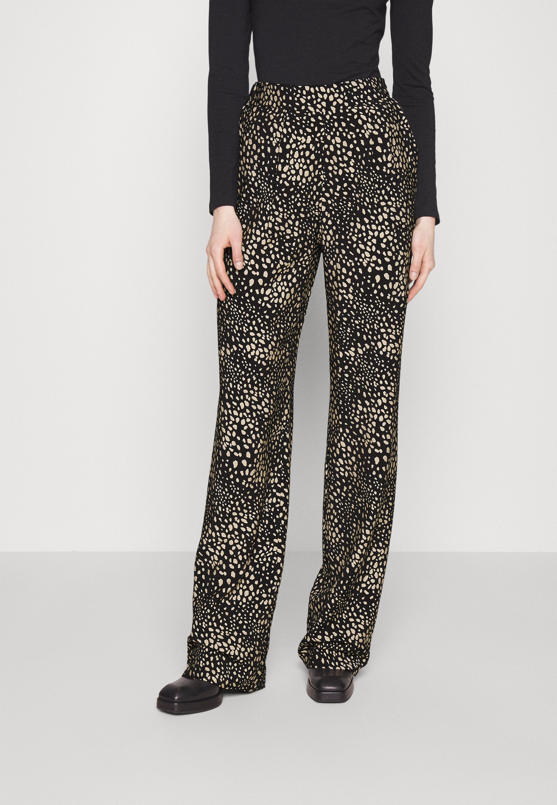 ONLSANDY LIFE PALAZZO PANT  Media 3