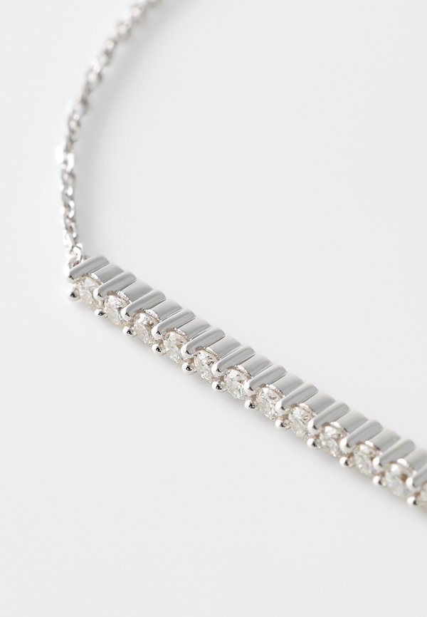 Le Diamantaire CHEMIN DE LUMIÈRE 0.25 CT DIAMOND