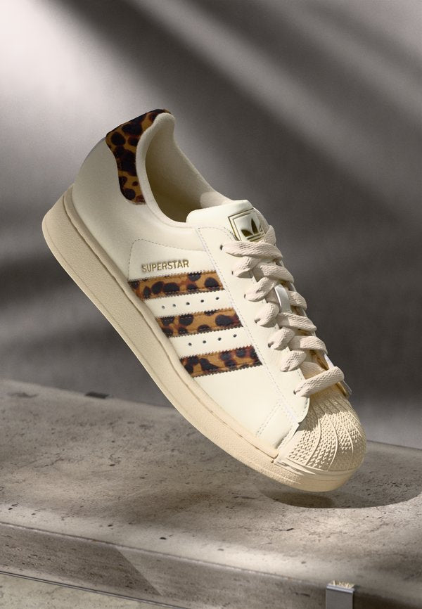 adidas Originals SUPERSTAR II - Trainers - cream white/preloved brown/gold-coloured metallic