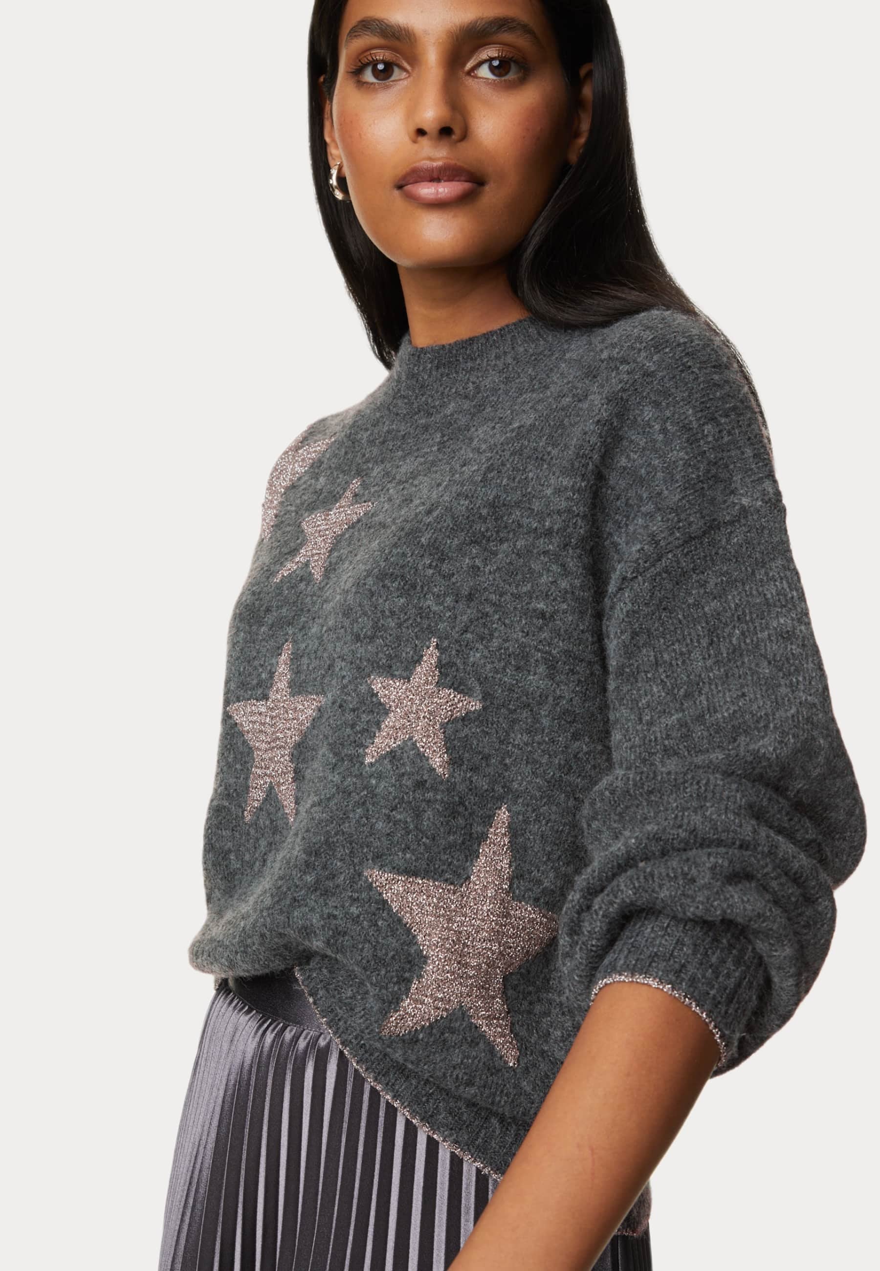 Marks & Spencer  STAR CREW NECK
