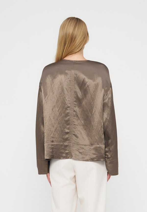 DAY Birger et Mikkelsen DAVIES