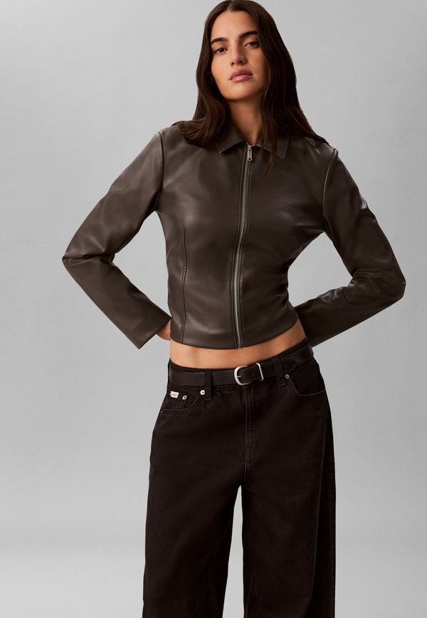 Calvin Klein Jeans LOW RISE BAGGY - Baggy Jeans - worn black