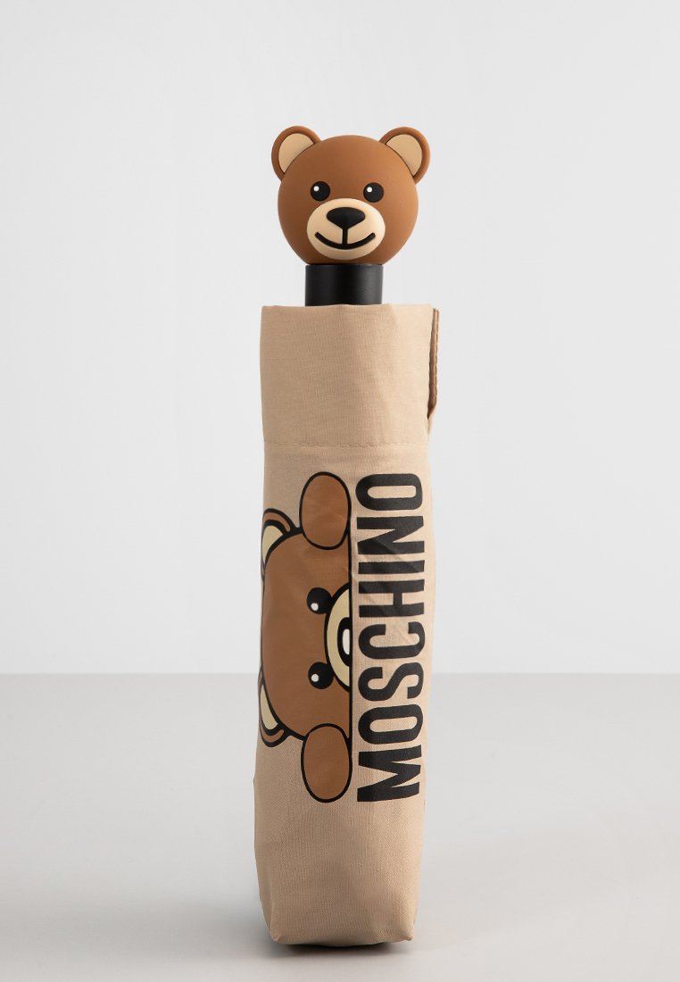 MOSCHINO