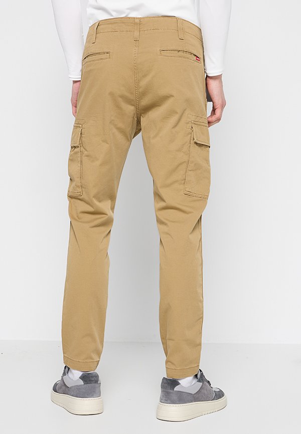 Levi's® SLIM FIT
