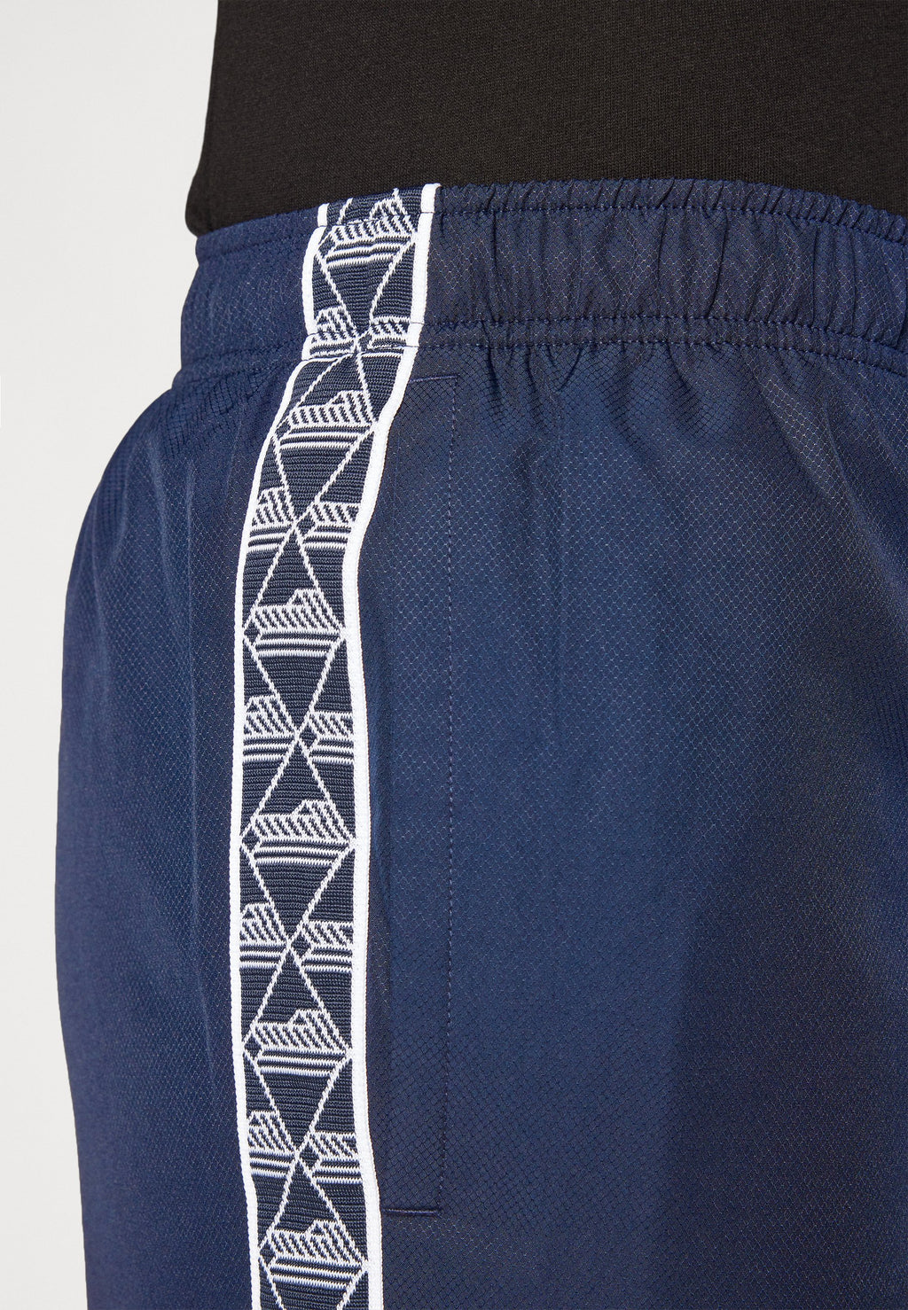 Lacoste Sport SHORTS
