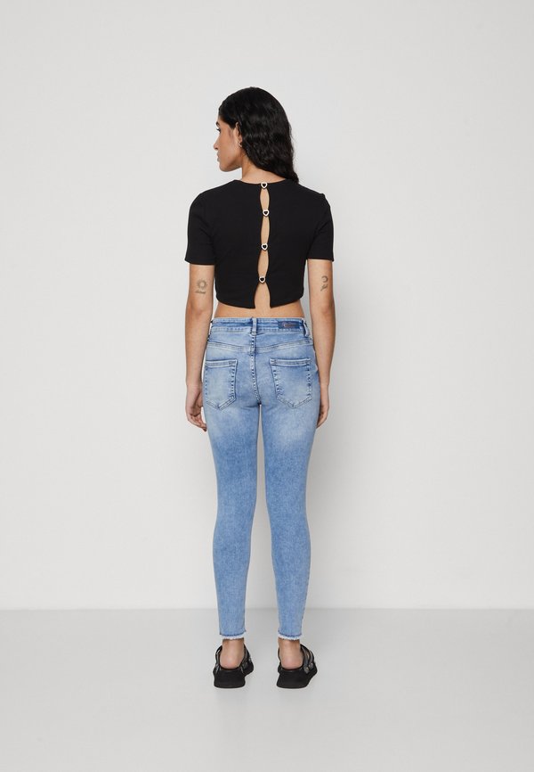 ONLY Petite ONLRENE OPEN BACK HEART