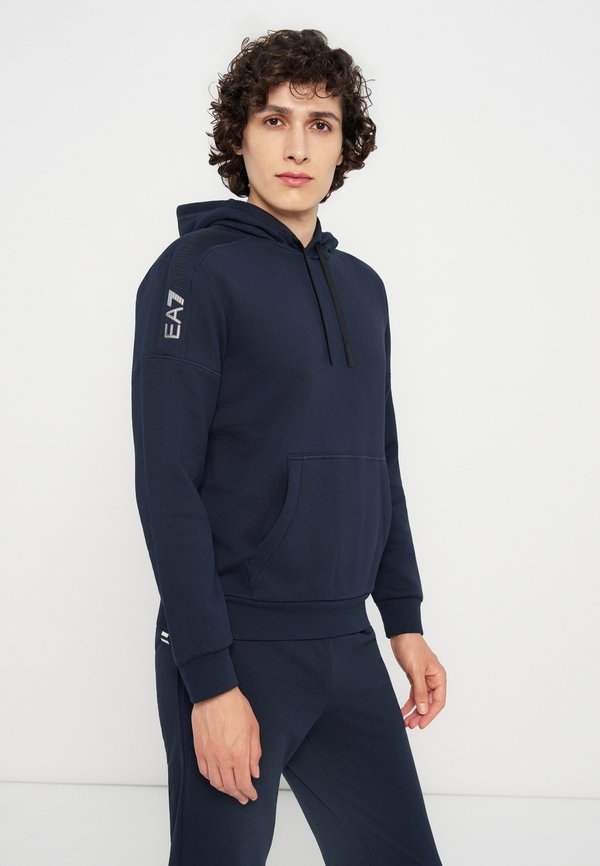 EA7 Emporio Armani