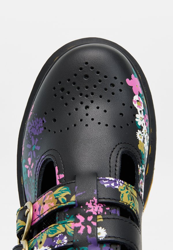 Dr. Martens