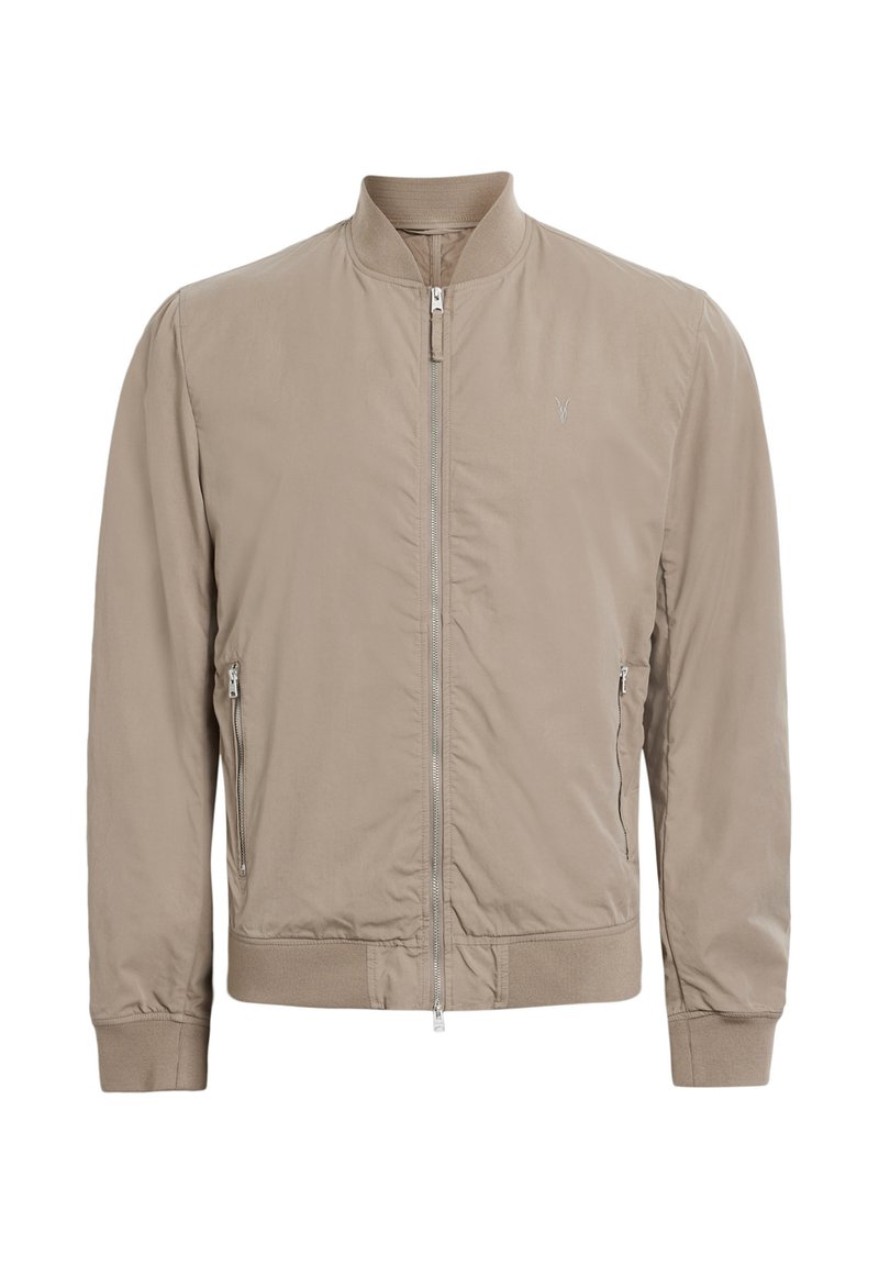 Beige Bomberjacke mit einem Reißverschluss vorne, geripptem Kragen und elastischen Bündchen. Verfügt über zwei seitliche Reißverschlusstaschen und einen kleinen Logo-Akzent auf der Brust.