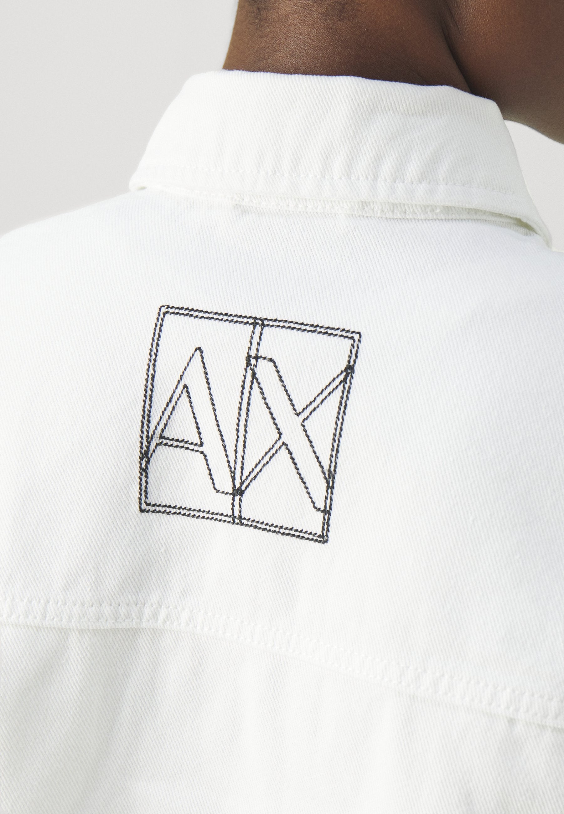 BLOUSON Media 7