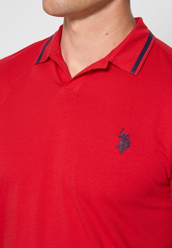U.S. Polo Assn. READ