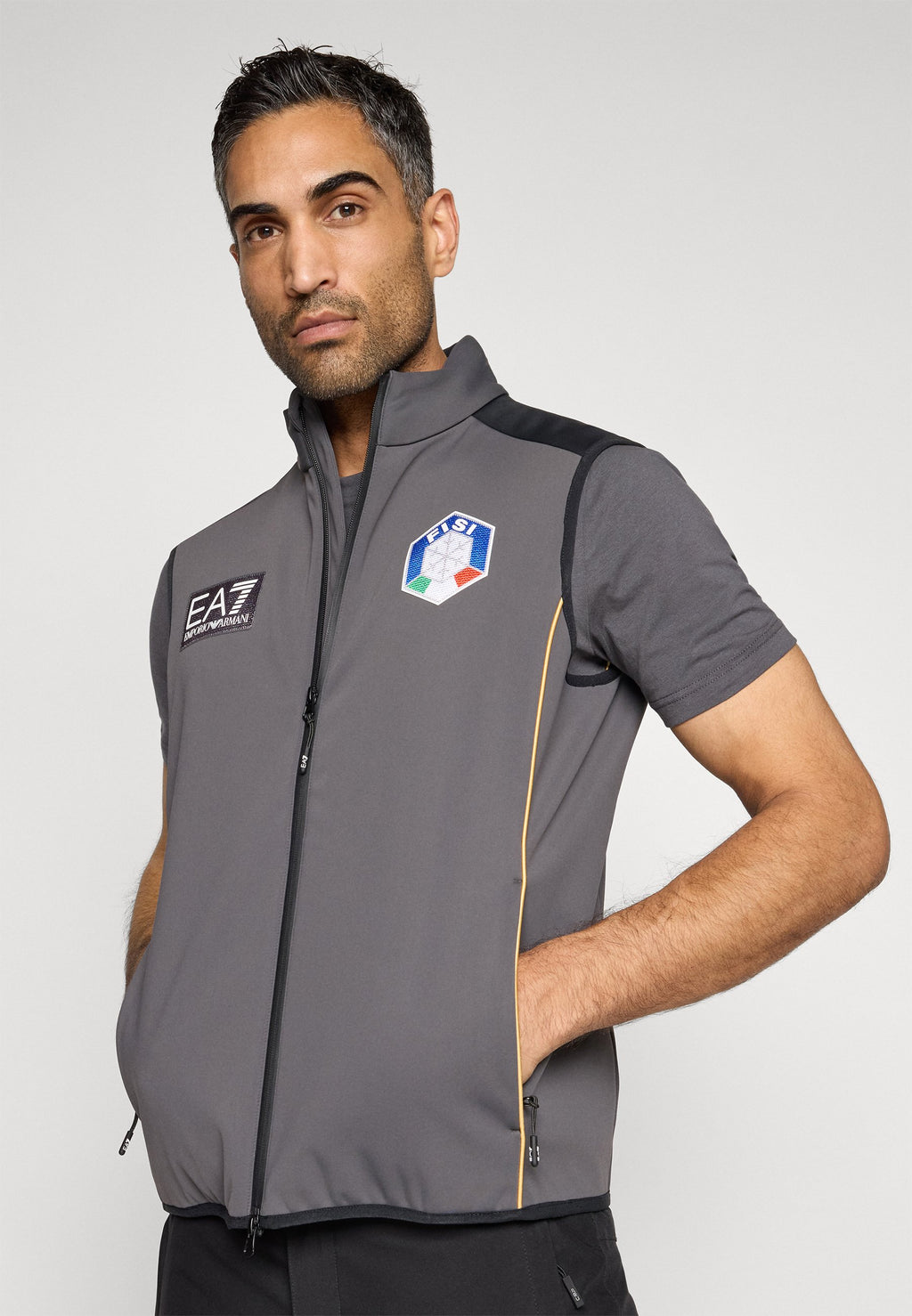 EA7 Emporio Armani Weste Media 5