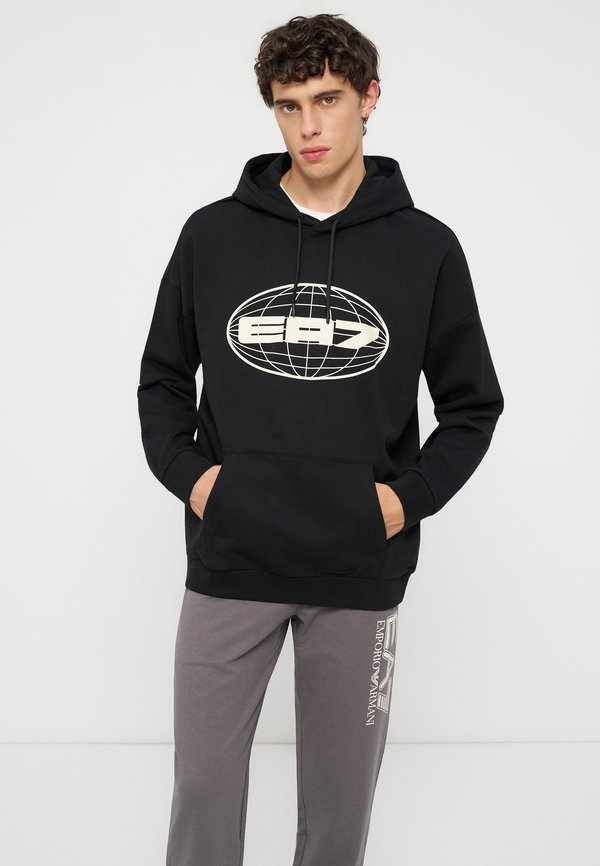 EA7 Emporio Armani