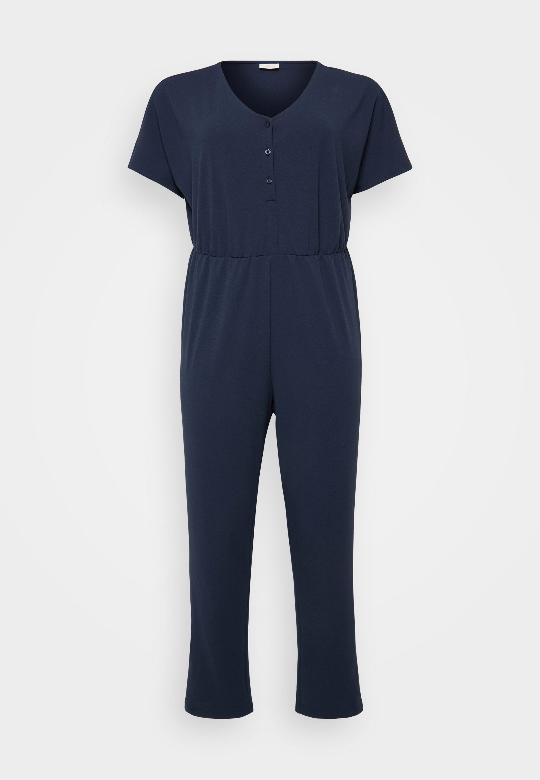 Dunkelblauer Jumpsuit mit kurzen Ärmeln, V-Ausschnitt und drei Knöpfen. Er hat eine geraffte Taille und gerade Beine und besteht aus weichem Stoff.