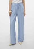 Vero Moda VMMELANEY HW LOOSE PANT WVN NOOS - Trousers - chambray blue