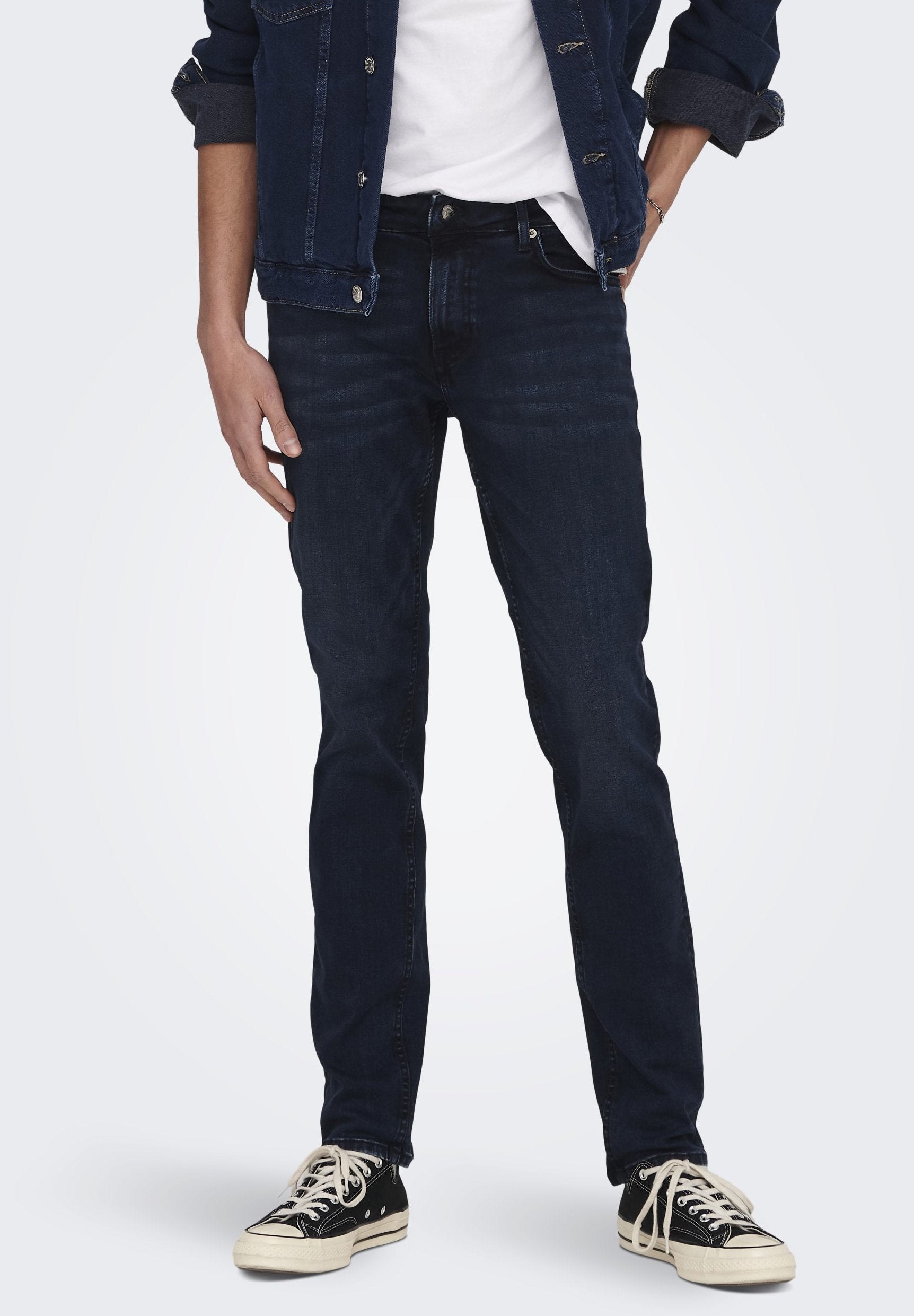 Slim fit ONSLOOM Media 3