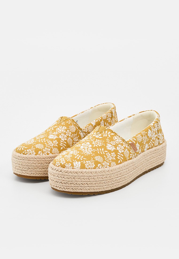 TOMS VALENCIA