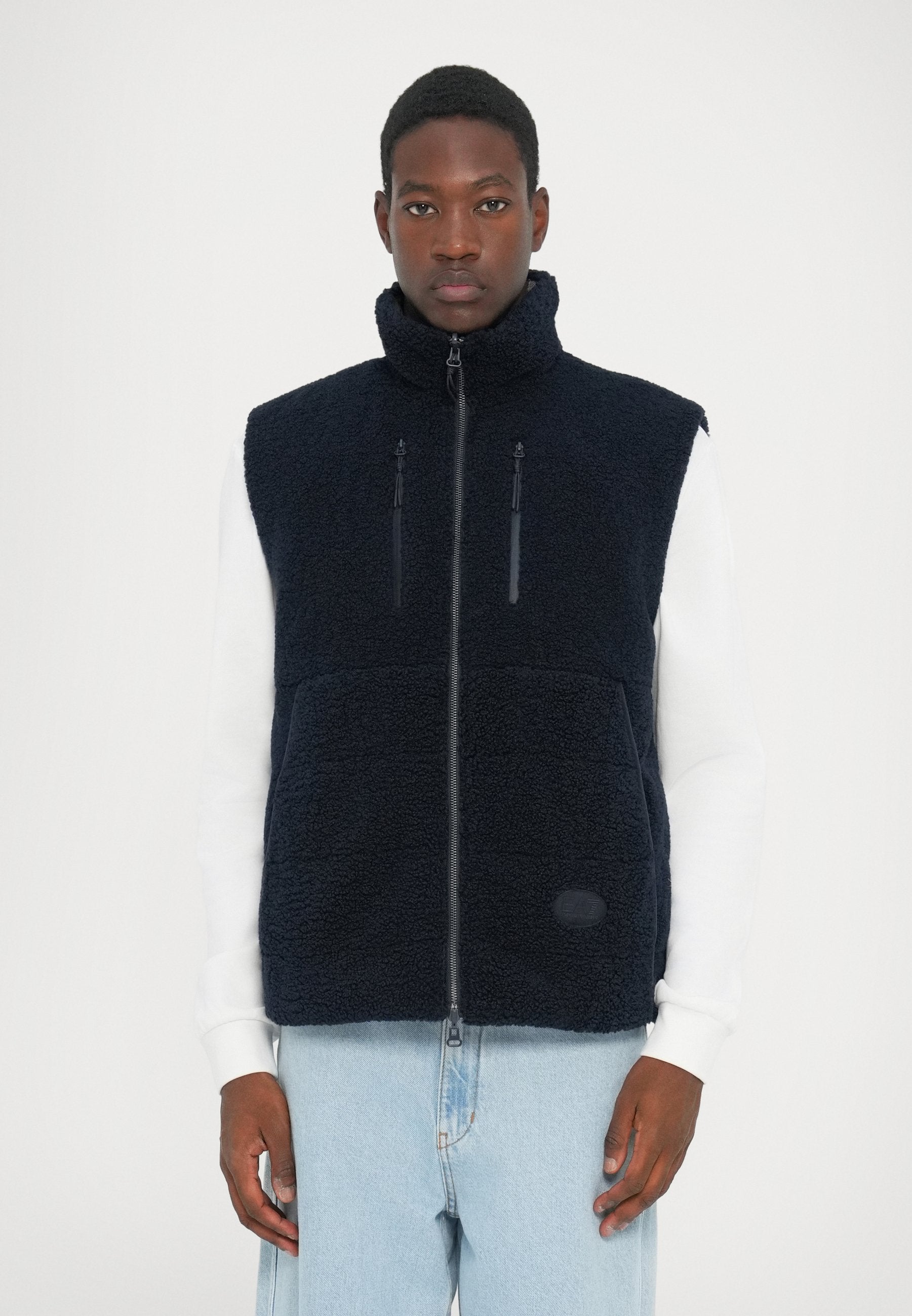 VEST REVERSIBLE Media 3