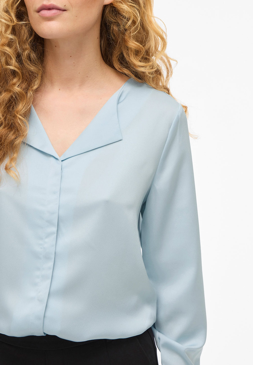 VILA VIELLETTE V-NECK L/S SATIN SHIRT - NOOS
