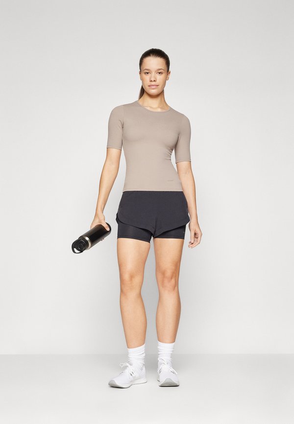 Stronger SOFT TEE