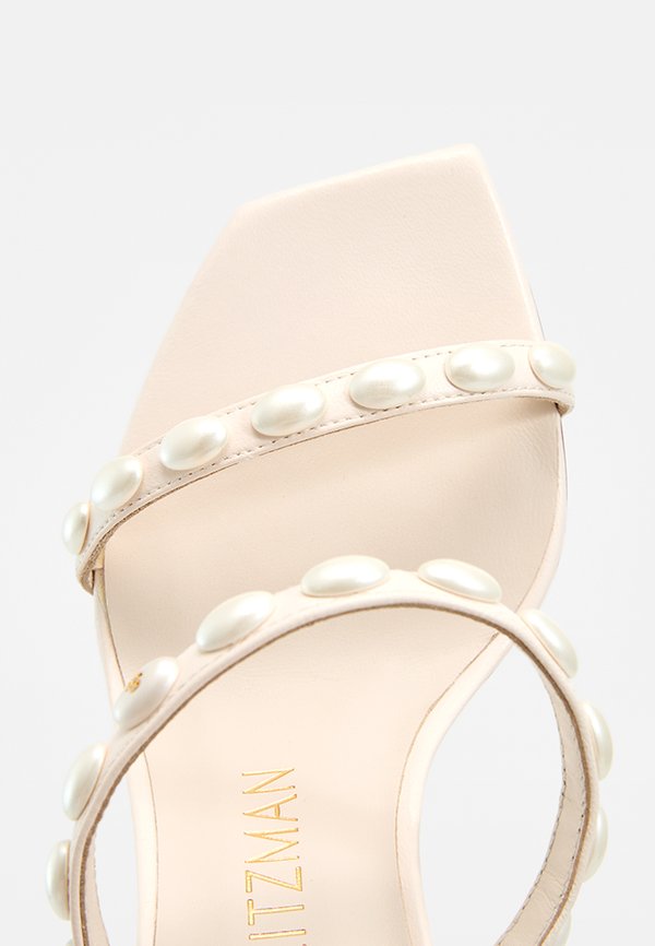 Stuart Weitzman ALEENA PRLITA