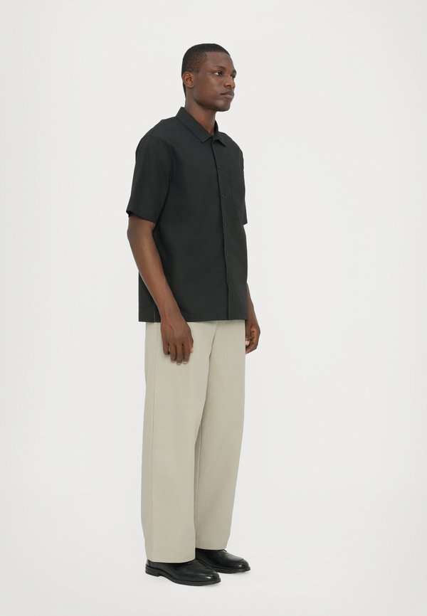Han Kjøbenhavn SHORT SLEEVE SHIRT