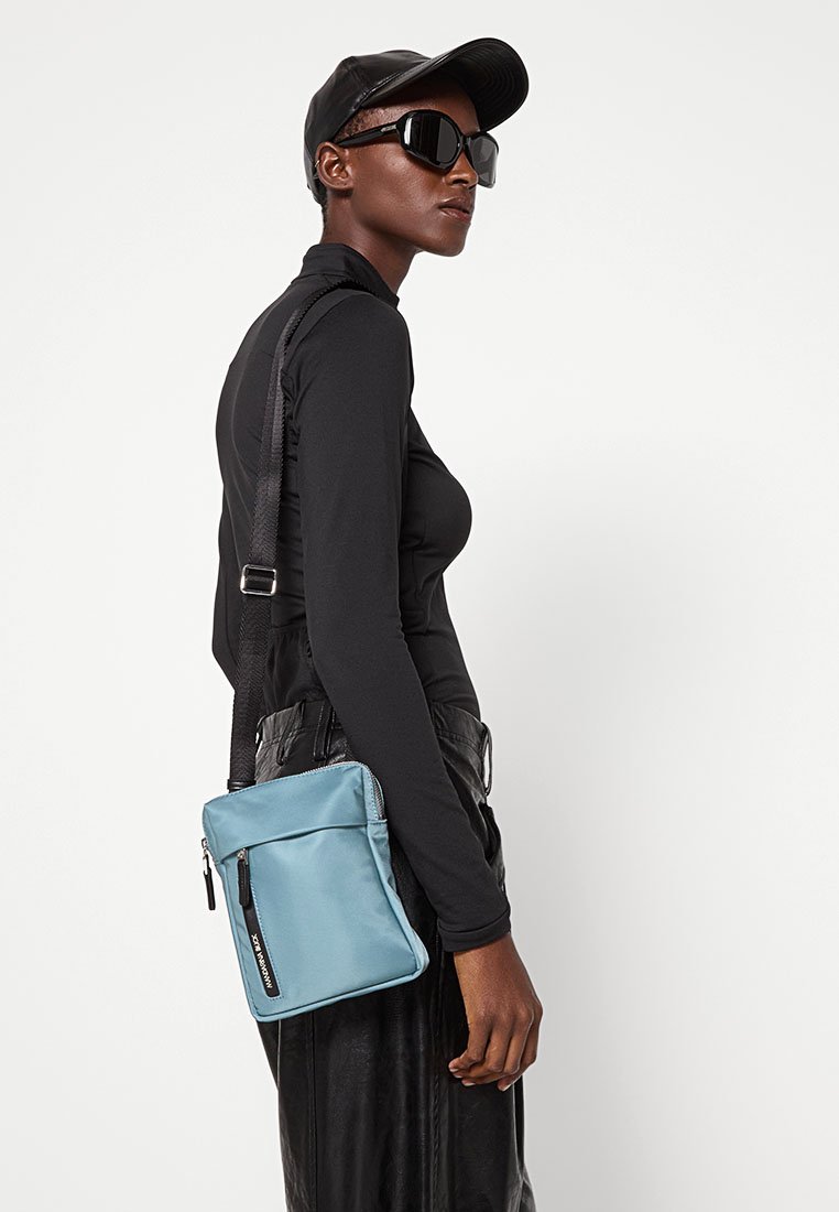 Mandarina Duck HUNTER