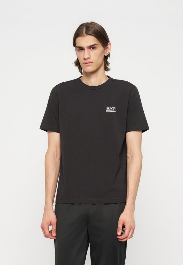 EA7 Emporio Armani
