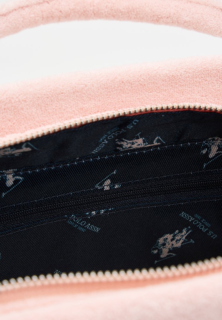 U.S. Polo Assn.