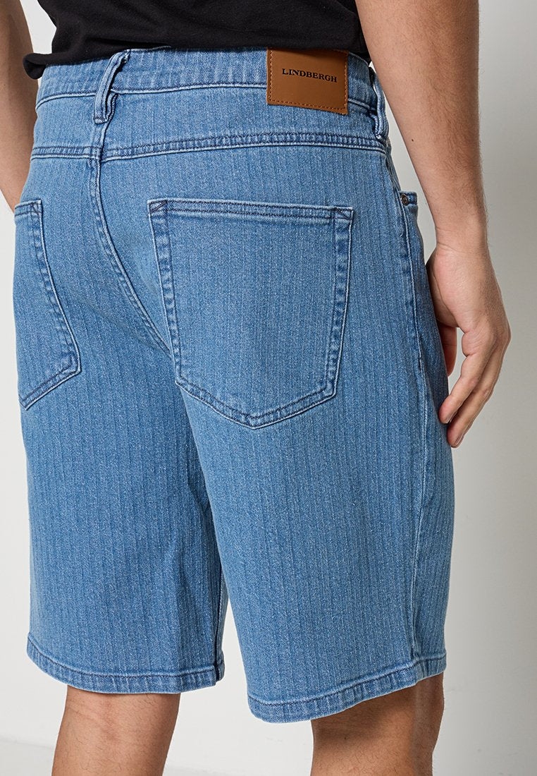 LOOSE FIT Media 5