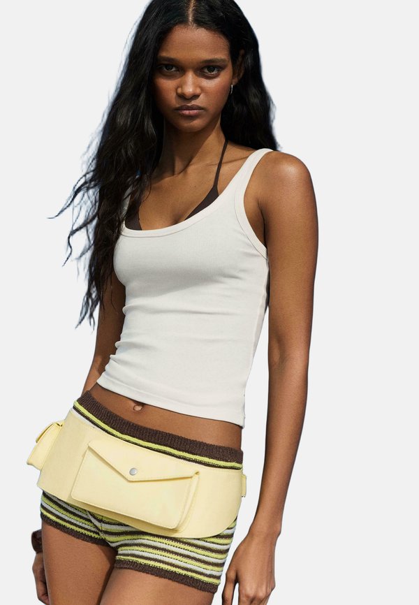 Bershka RIBBED STRAPPY - TOP - Top - white