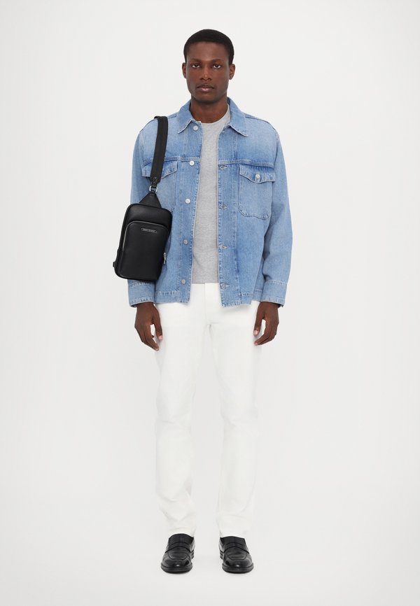 Armani Exchange