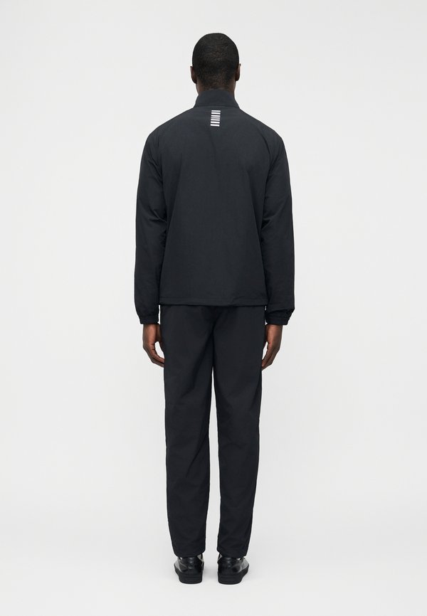 EA7 Emporio Armani TRAIN CORE SUIT SET