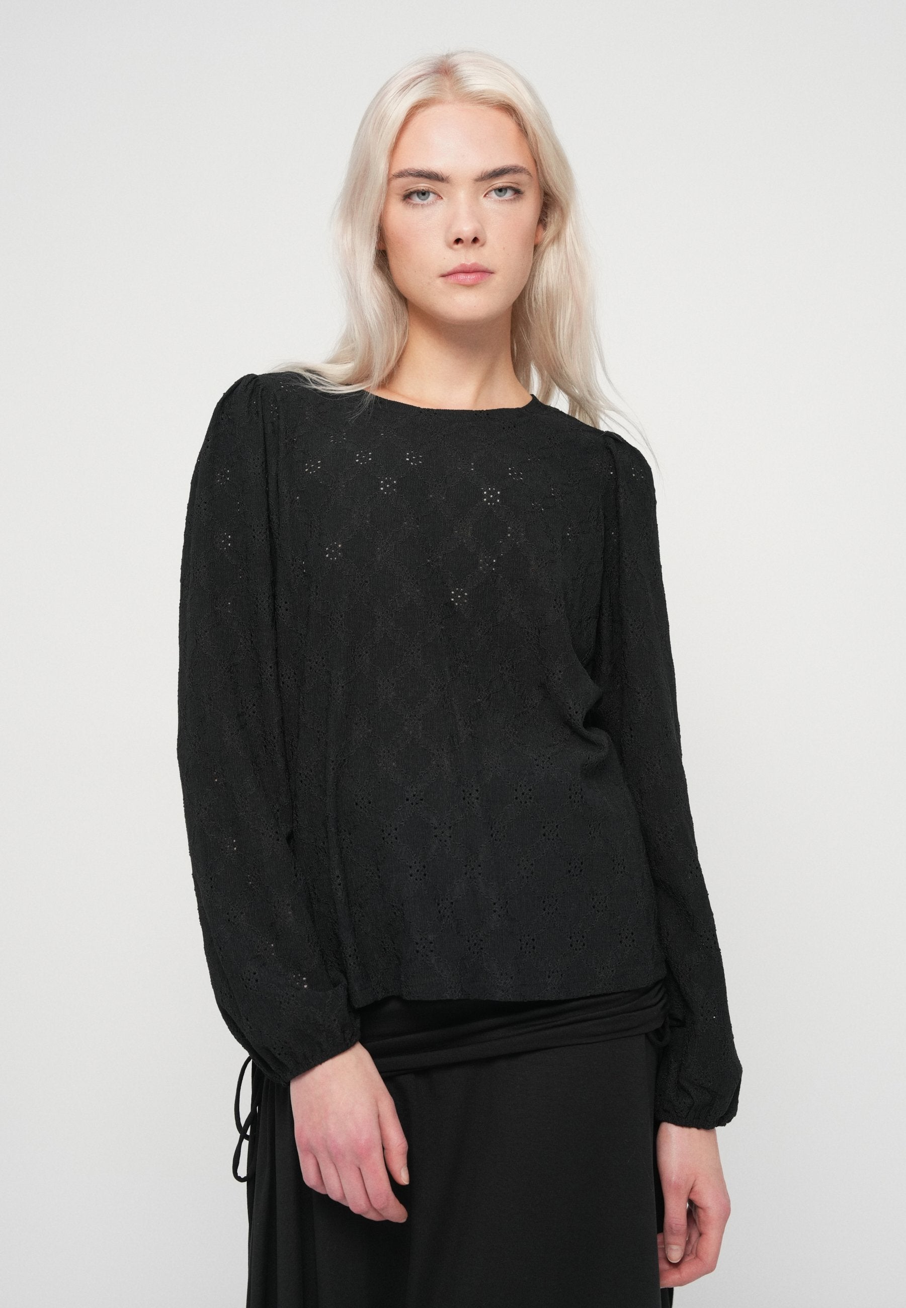 VILA VIASTA O-NECK L/S TOP - NOOS