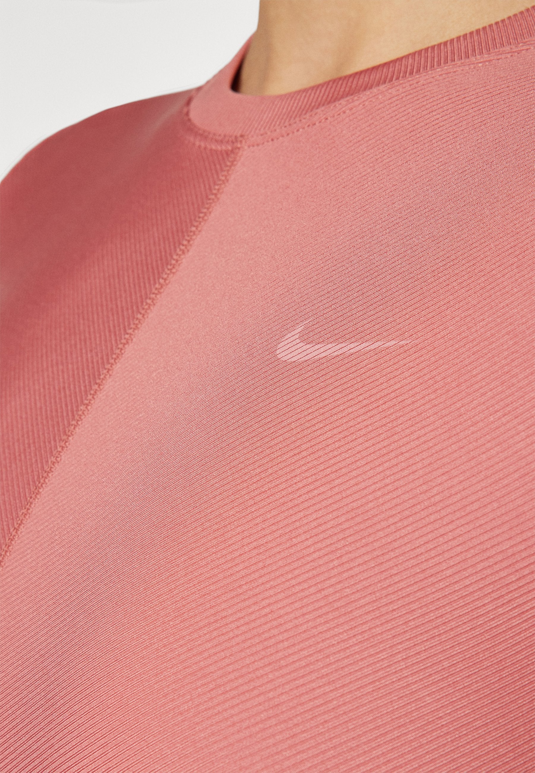 Nike Performance ONE CAPSULE