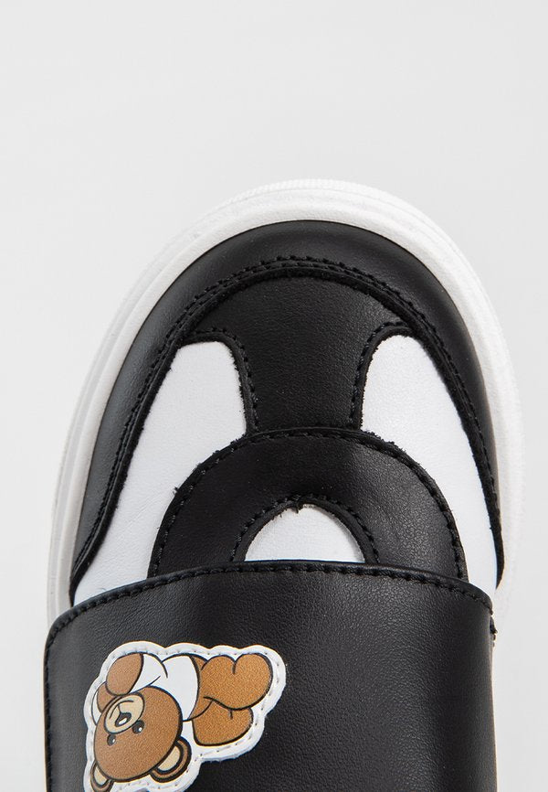 MOSCHINO