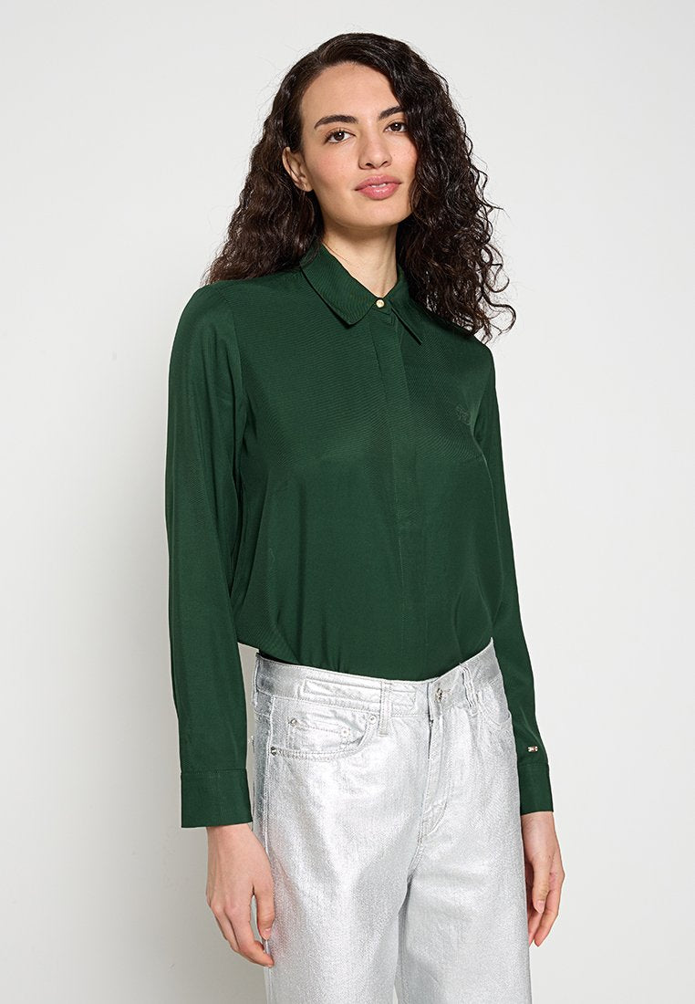 REGULAR FIT  Media 4