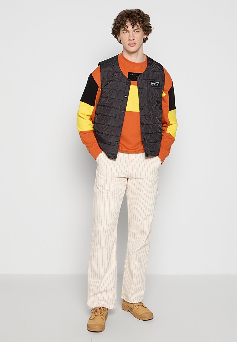 EA7 Emporio Armani Weste Media 2