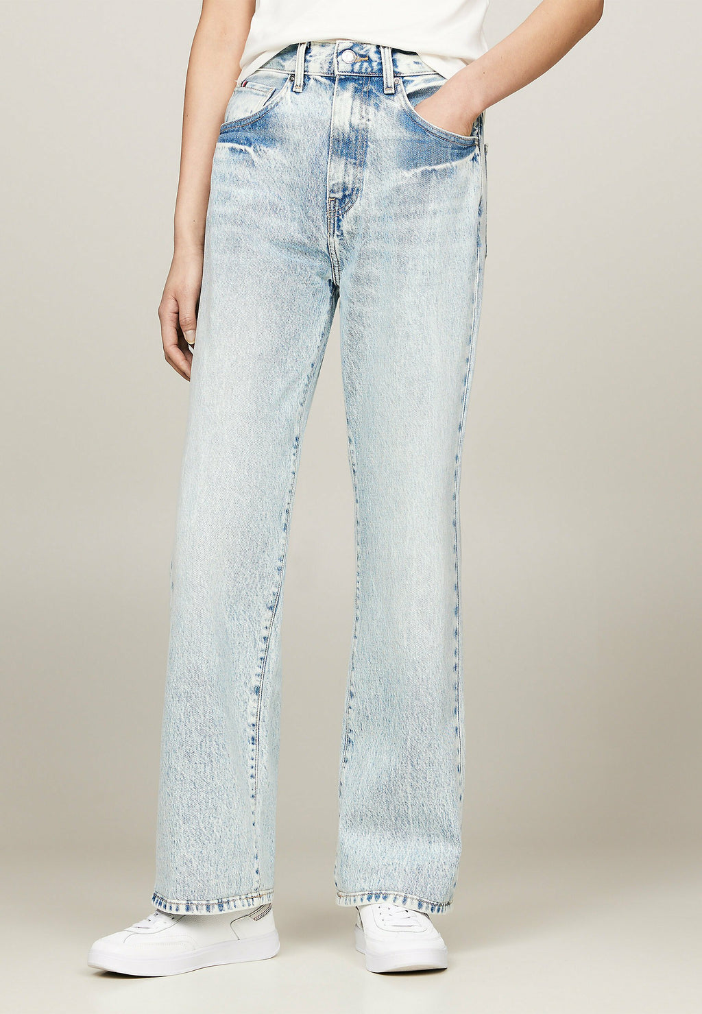 RELAXED BOOTCUT Media 3
