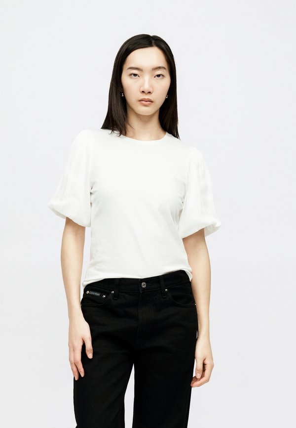 DKNY MIX MEDIA