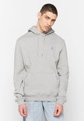 Grauer Hoodie mit Kängurutasche, Kapuze mit Zugband und einem kleinen blauen rechteckigen Logo auf der linken Brust. Weicher Stoff, lockere Passform.