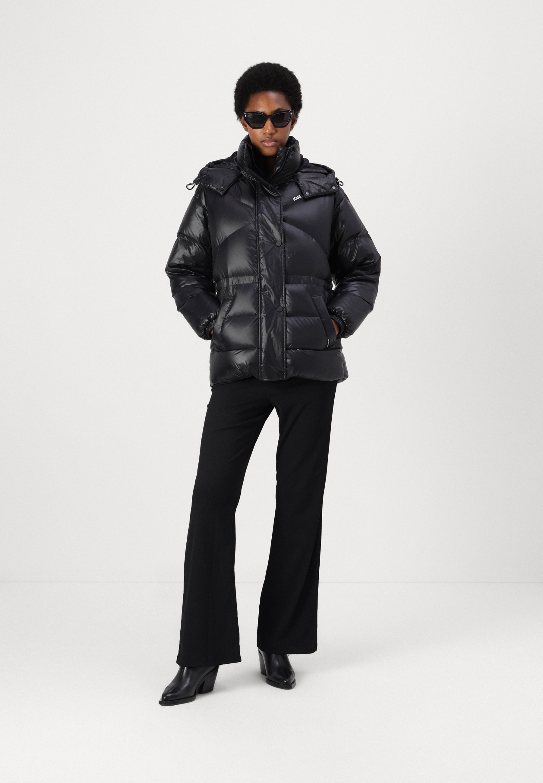 PUFFER  JACKET Media 2