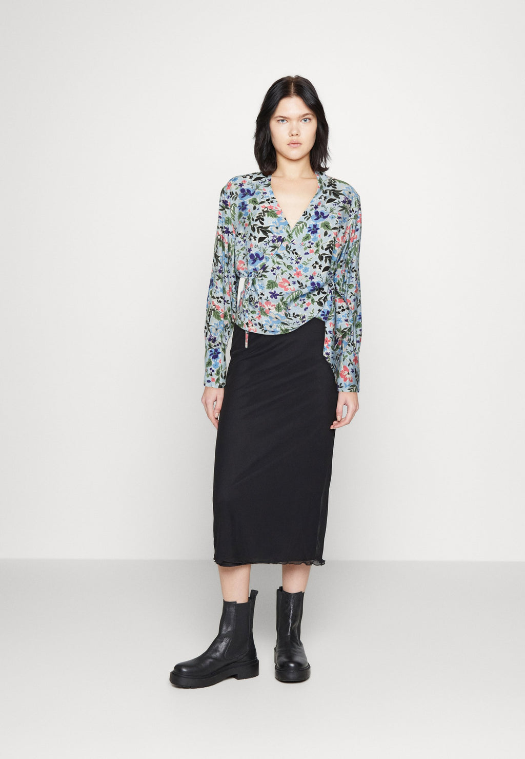 Object OBJRIGA WRAP TOP