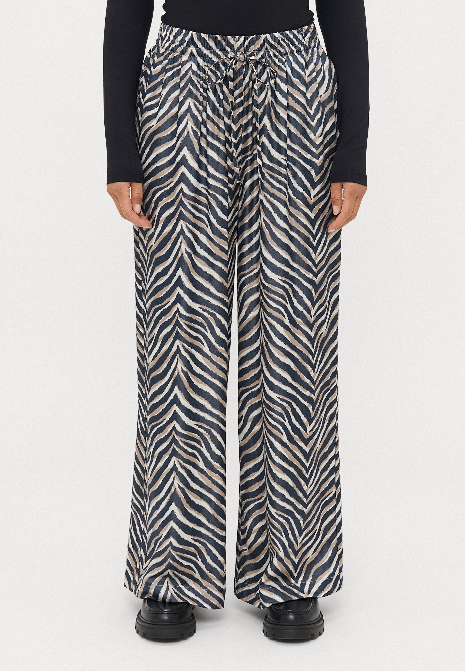 Vero Moda Petite VMVINA SONYA STRAIGHT PANTS
