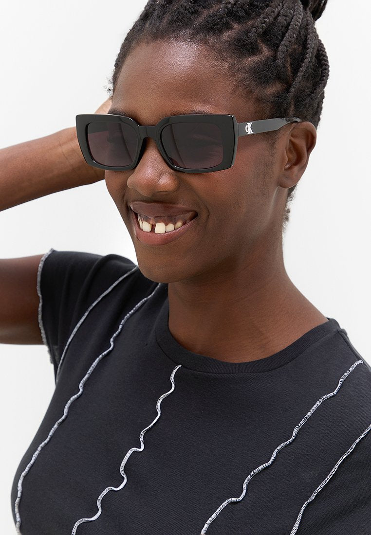 Calvin Klein Jeans Sonnenbrille Media 2