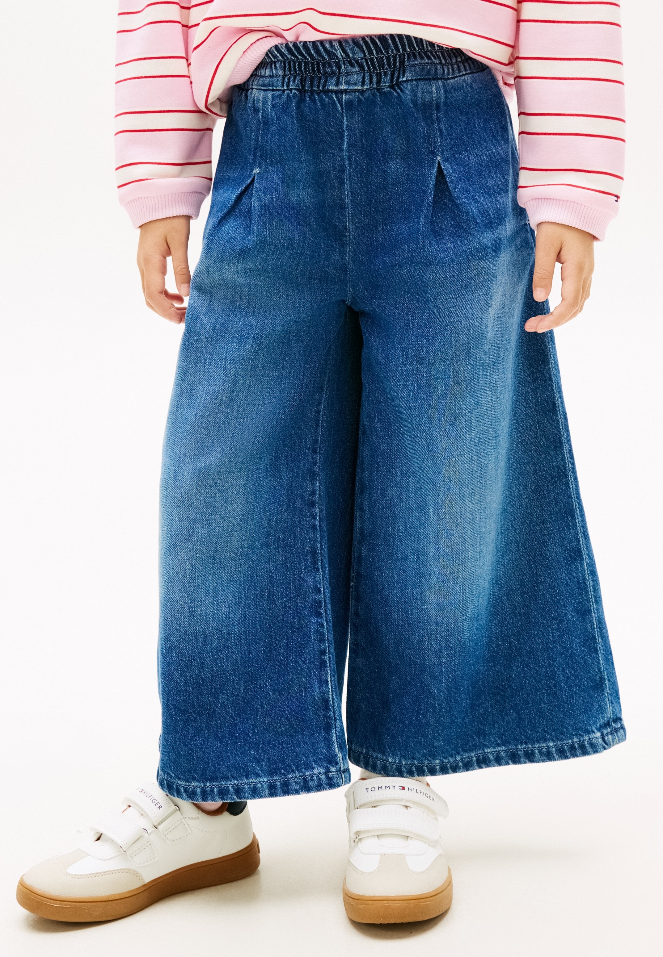 WHISKERED DENIM CULOTTES Media 3
