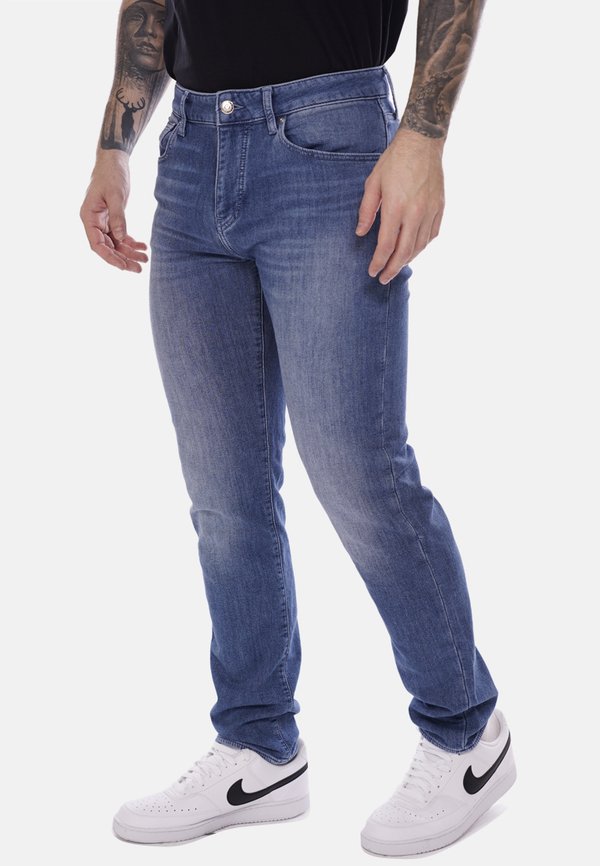 Armani Exchange